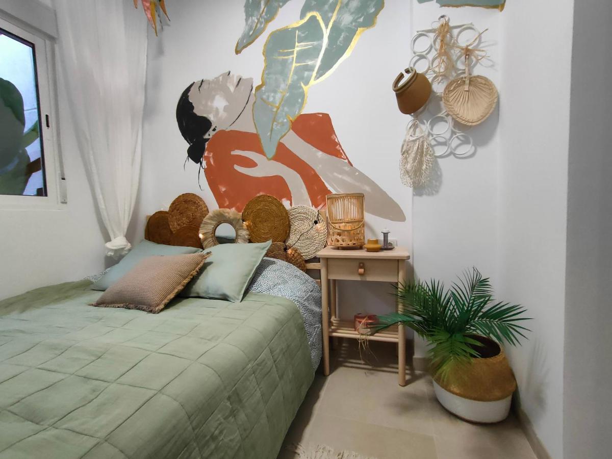 Hola Apartament Аліканте Екстер'єр фото